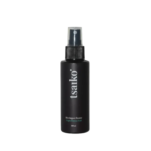 Black bottle with spray nozzle labeled 'tsaiko' on a transparent background
